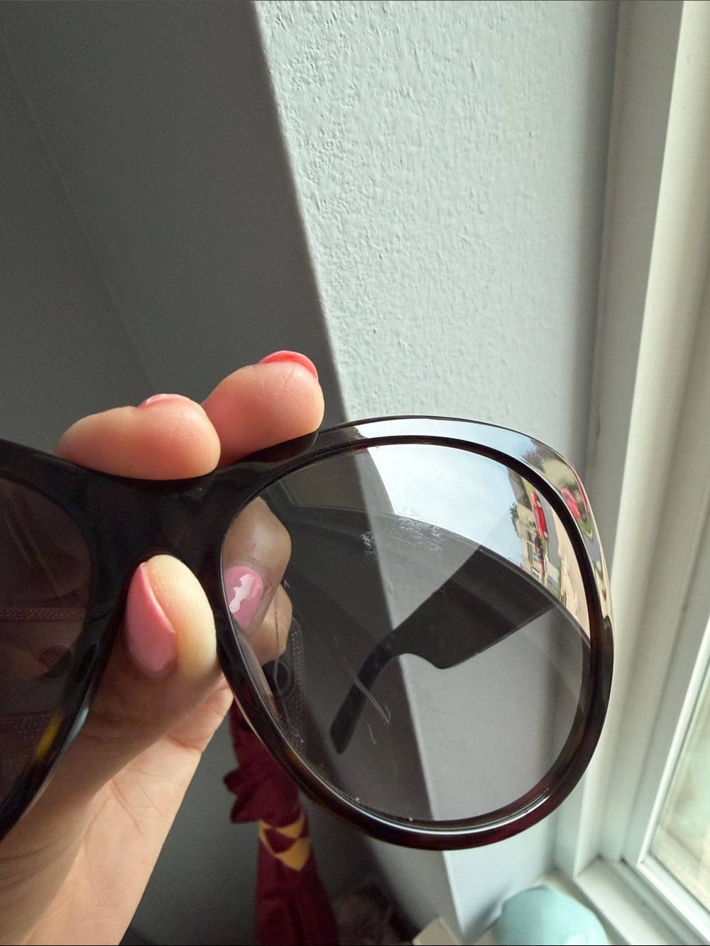 Dior Black Tortoiseshell Sunglasses with Pink Crystal Temples - Picture 5 of 7